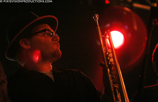 30_G_001.jpg