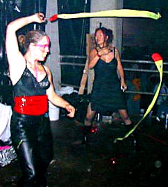 pGalludet08_poi_ladies_side_stage.jpg