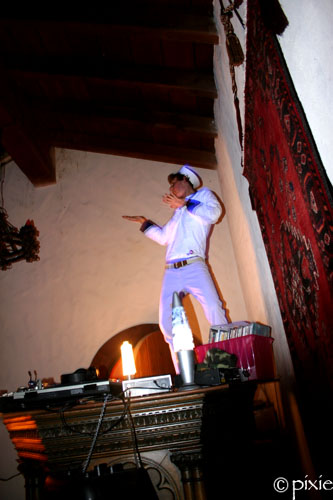 9_G_002.jpg