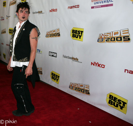 e3_party029_small.jpg