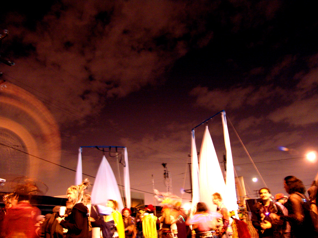 054_1100.jpg