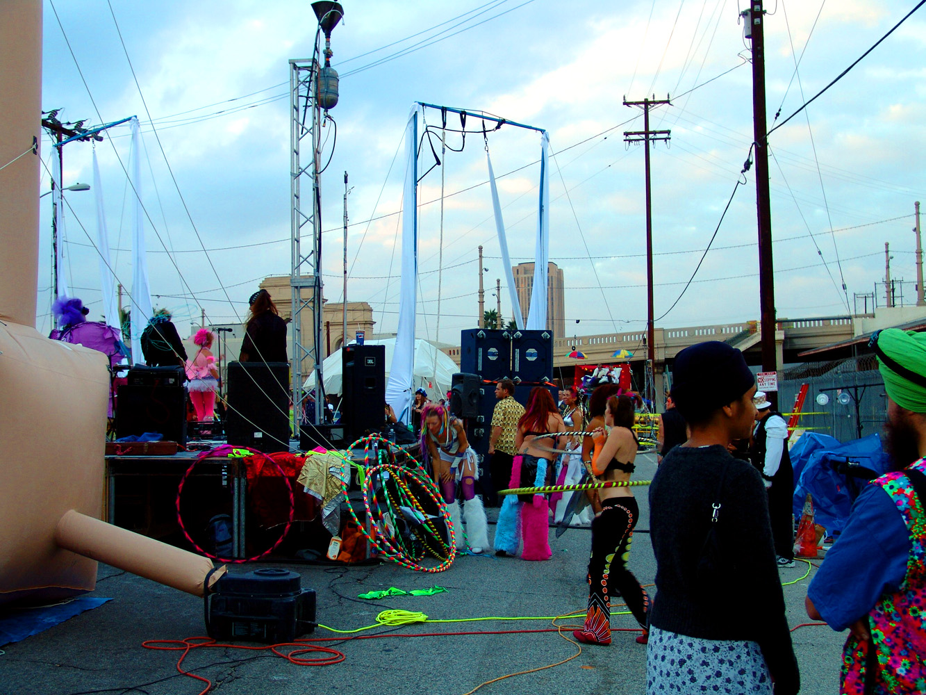backstage_1000.jpg